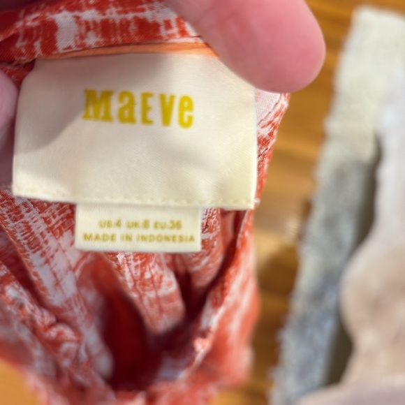 Anthropologie Maeve orange and white button down  top.  Size 4 - Picture 7 of 8